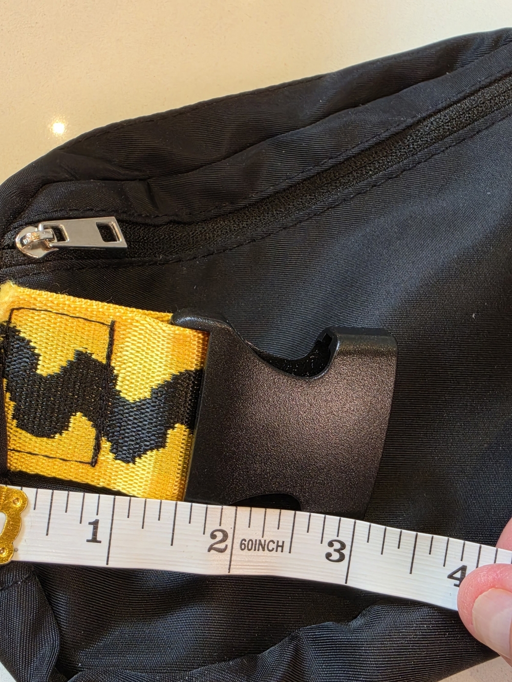 Peanuts Snoopy Belt/Crossbody Bag with Yellow Zigzag Strap - Picture 10 of 11